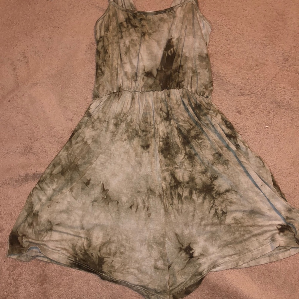 ROMPER - Picture 3 of 5